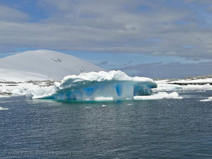 Pl�neau Bay iceberg
