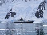 ship in Pl�neau Bay