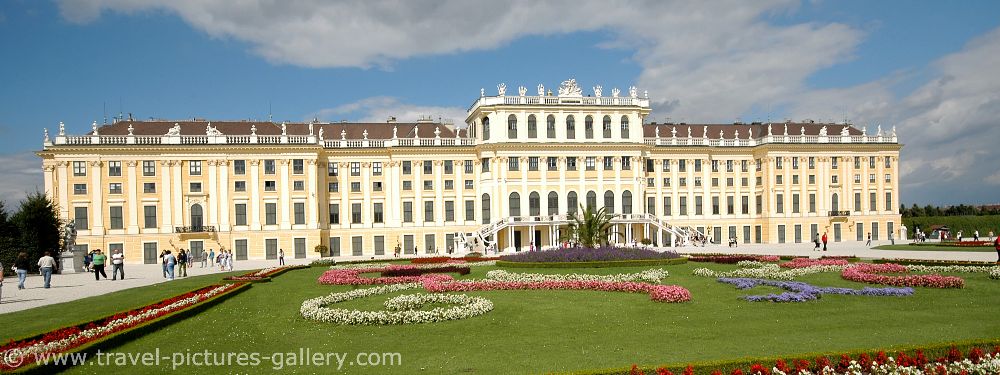 Palace Of Schonbrunn