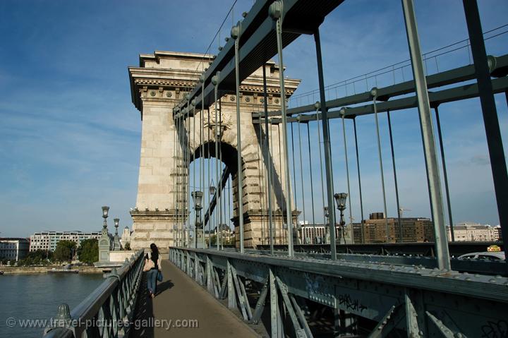 the Chain Bridge connects Buda with Pest accross the Danube