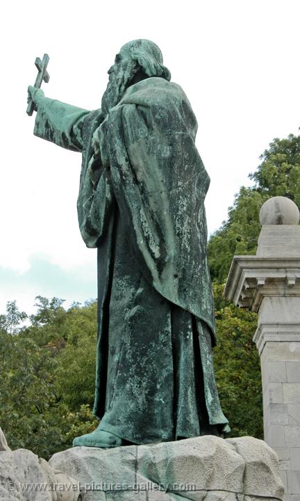 Statue of St Gellert