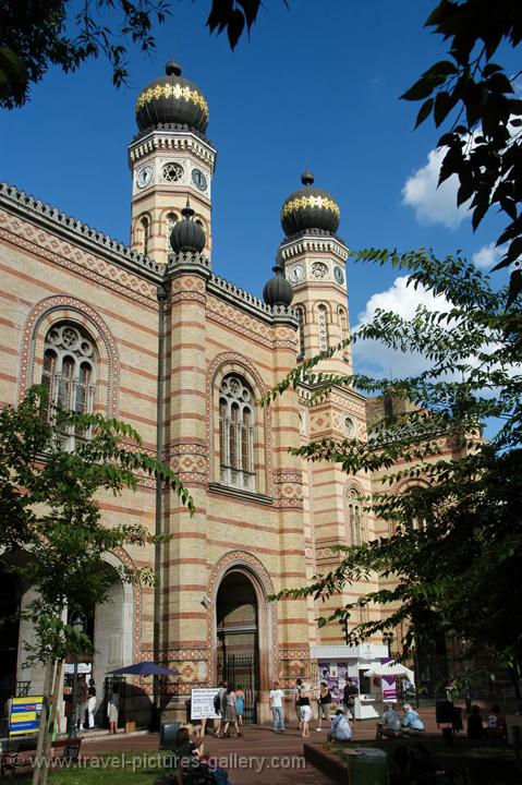 the Great Synagogue in Dohny Street