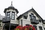 German and European influences, wooden house