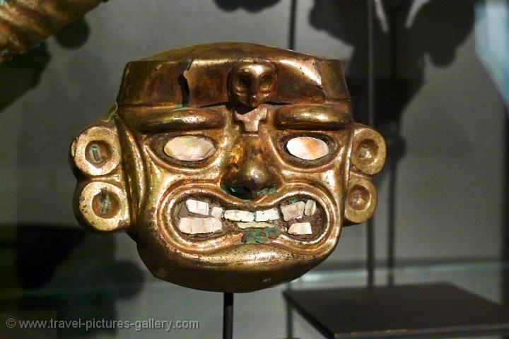 pictures of chile santiago 0022 golden inca mask at the museo de