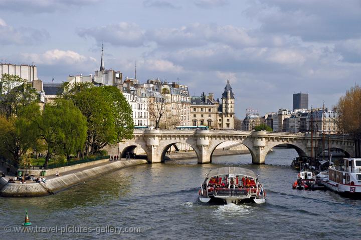 the River Seine and Ile St. Louis