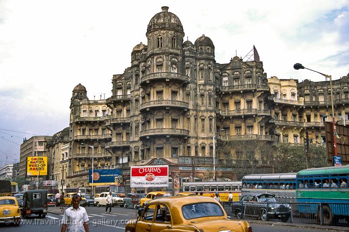 colonial building style in the center