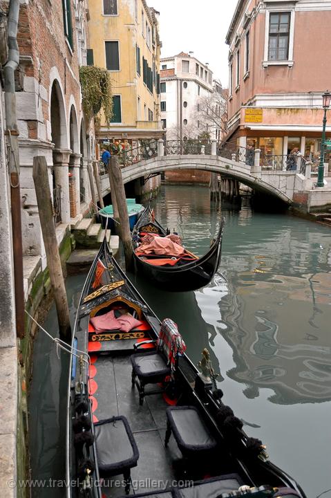 gondola's on a small canal