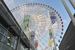 Pictures of Japan - Osaka - Tempozan Harbor Village Ferris wheel