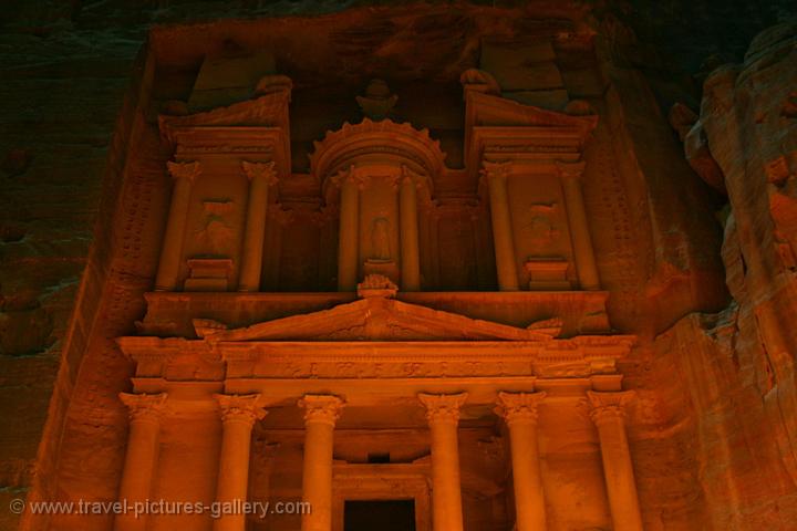 Pictures of Jordan - Petra - Al Khazneh, the Treasury, at night