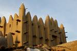 village Mosque in the Bozo (fishing people) village of Sirimou