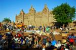 the market in front of the Grand Mosque