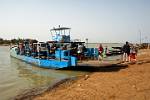ferry crossing the river at Kabara, Timbuktu�s port