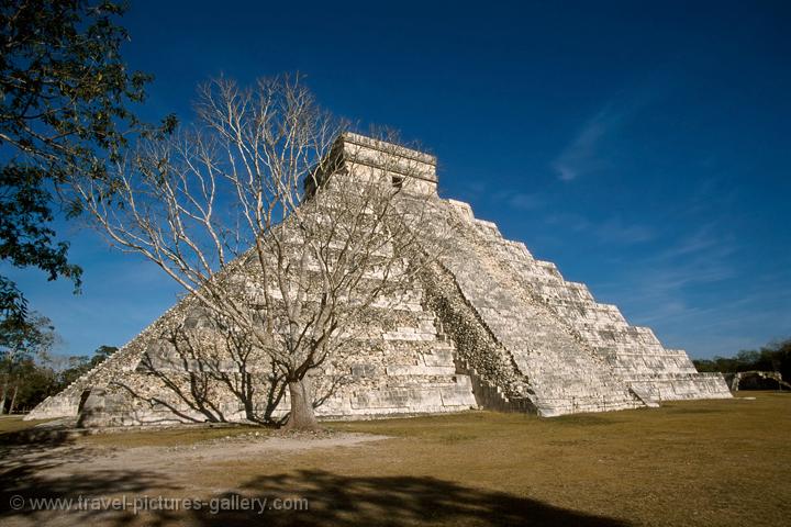 El Castillo, Chichen Itza, Yucatan