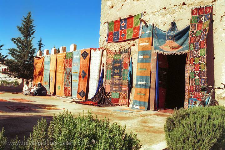 Pictures of Morocco -  carpet makers village near Marrakech
