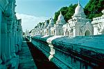 729 stupa's at the Kuthodaw Paya