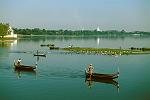boats on the Taungthaman Lake