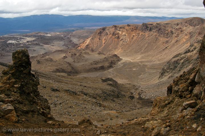 volcanic landscape, Tongariro Crossing
