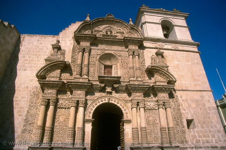 colonial architecture, Baroque church facade