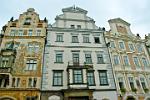 houses on the Old City Square