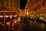 outdoor dining at the Old Town Square