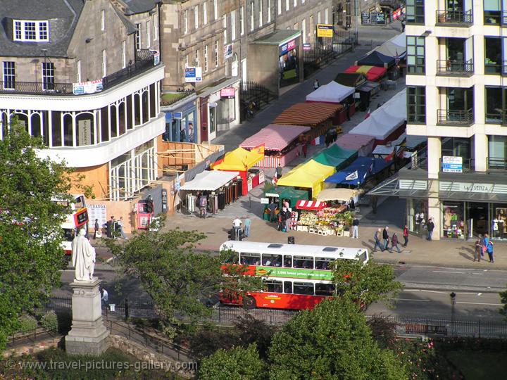 Pictures of Scotland- Edinburgh - view over the city, shopping street