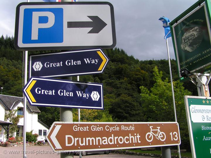 roadsign, Invermoriston