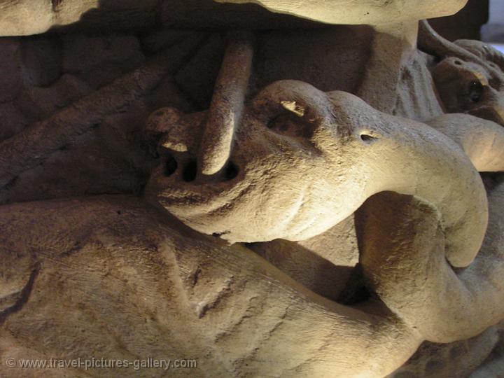 Rosslyn Chapel, Gothic sculpture