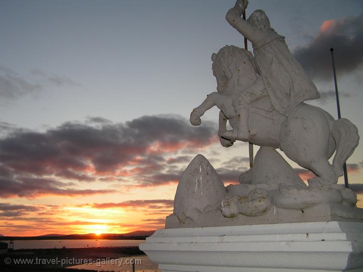 St George and the dragon statue, Italian Chapel