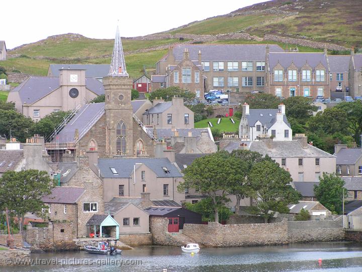 Stromness, church from the harbour