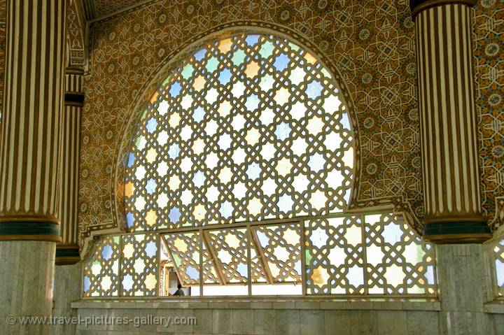 pictures of senegal touba 0005 lattice window great mosque