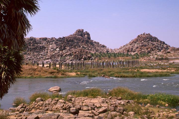 Tungabhadra River, pillars of an old bridge