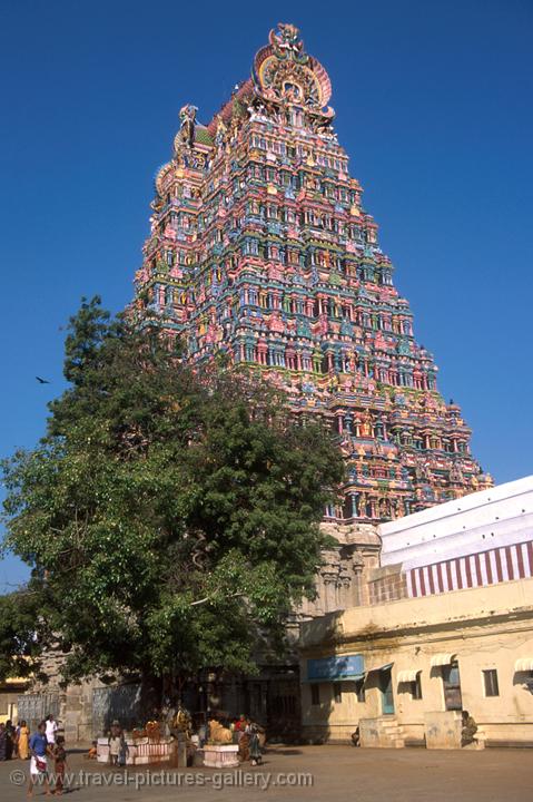 a Gopuram or temple tower, Sri Meenakshi Temple