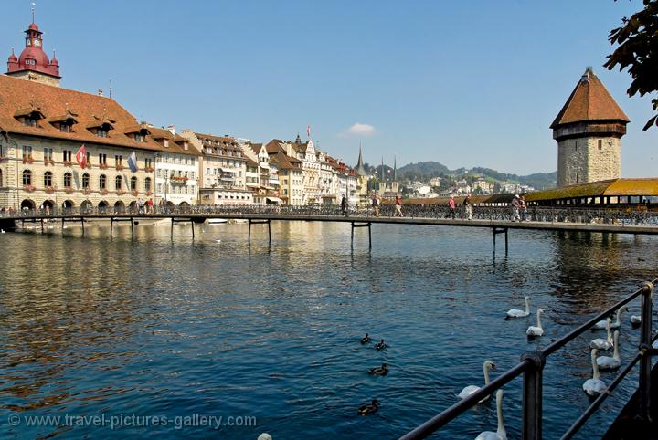 Lucerne, (Luzern), waterfront with the Chapel Bridge