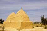 Pictures of Syria - mud brick houses on the way to Palmyra