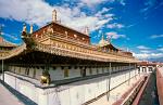 the gilded roof of the Jokhang Temple