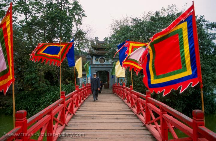 flags on The Huc bridge