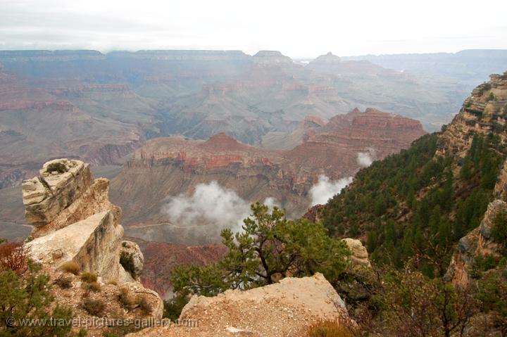Pictures of the USA - Grand Canyon - along the Kaibab Trail Route
