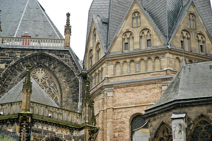 a detail of the Dom Cathedral
