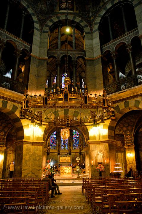 inside the Dom, Cathedral, a Unesco World Heritage Centre