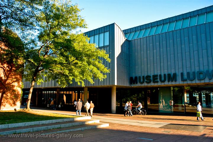 the Ludwig Museum of modern art