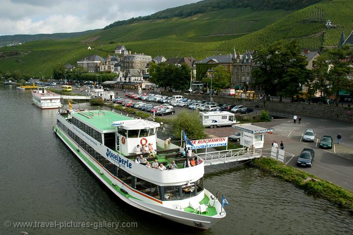 cruise ship at the town of Bernkastel Kues