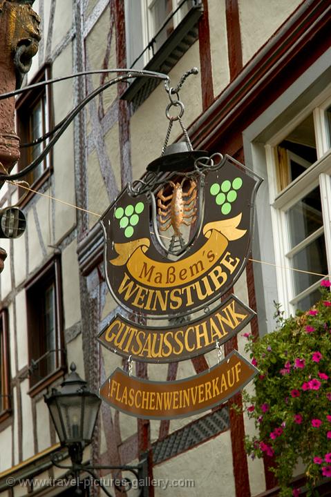 a weinstube, winebar, Bernkastel Kues