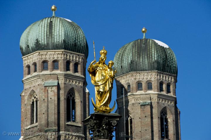 the towers of the Frauenkirche and the 'Maria pillar', Mariensale