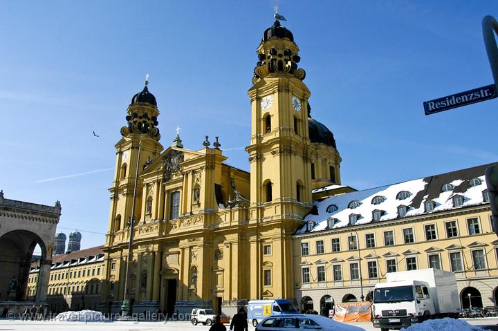 St Kajetan Church (Theatinerkirche)