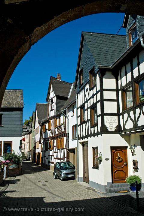 hafltimber houses, the picturesque village of Braubach