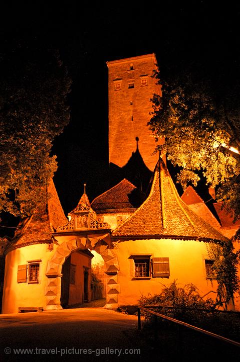 Burgturm and Bastei at night