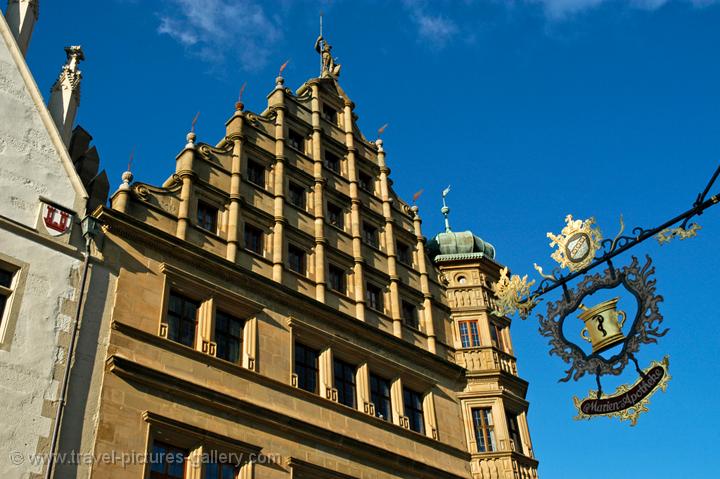 stepped roof of the Rathaus