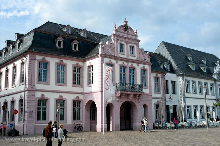 the Palais Walderdorff museum