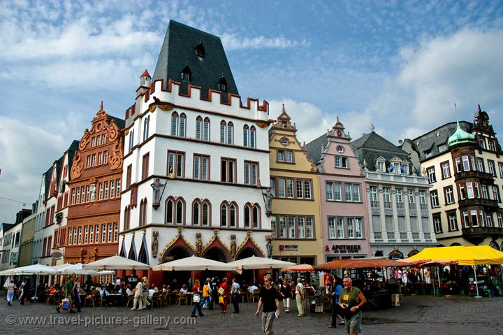 the main market with the Steipe house