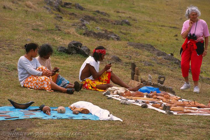 local people selling souvenirs